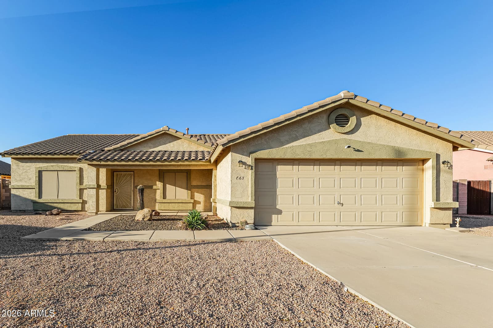 667 E SANTA FE Street, Casa Grande, AZ 85122