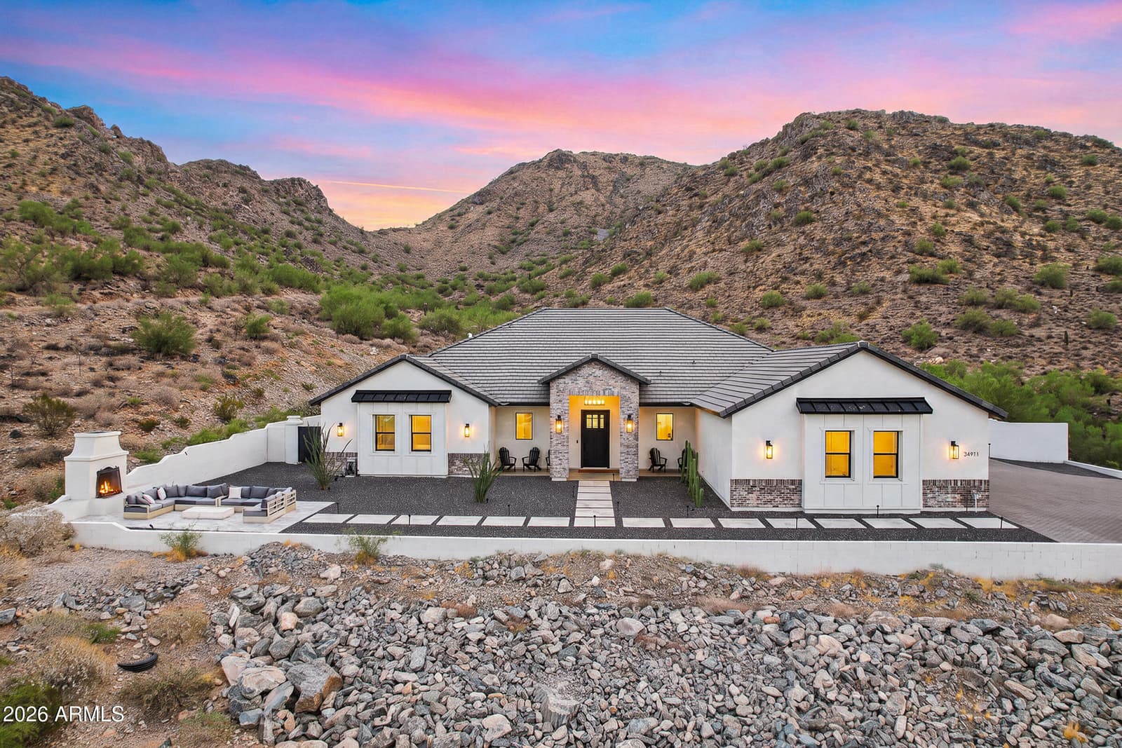 33911 N MIRAGE Court, San Tan Valley, AZ 85144