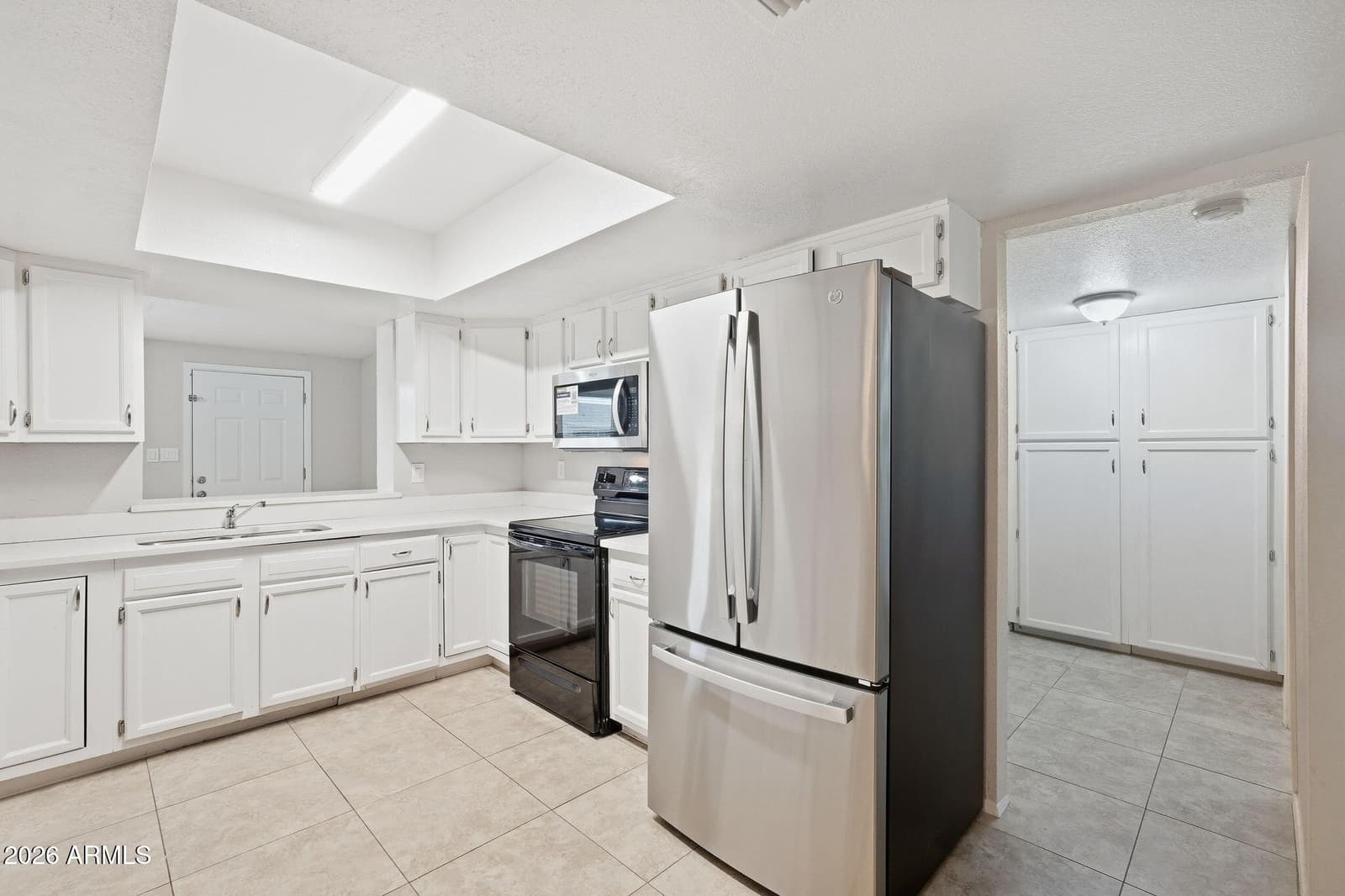 3143 W Julie Drive, Phoenix, AZ 85027 — photo 4 of 21