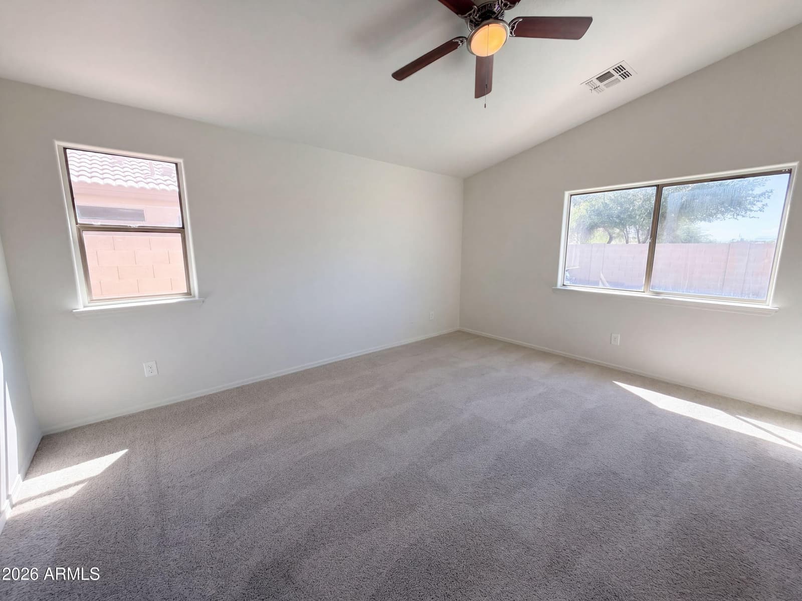 5910 N 78th Drive, Glendale, AZ 85303 — photo 4 of 14