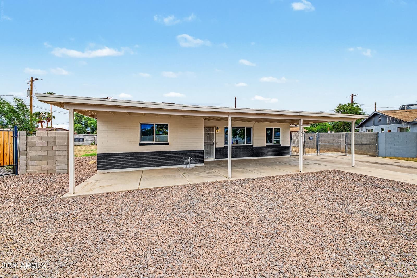 4332 W Crittenden Lane, Phoenix, AZ 85031 — photo 3 of 21