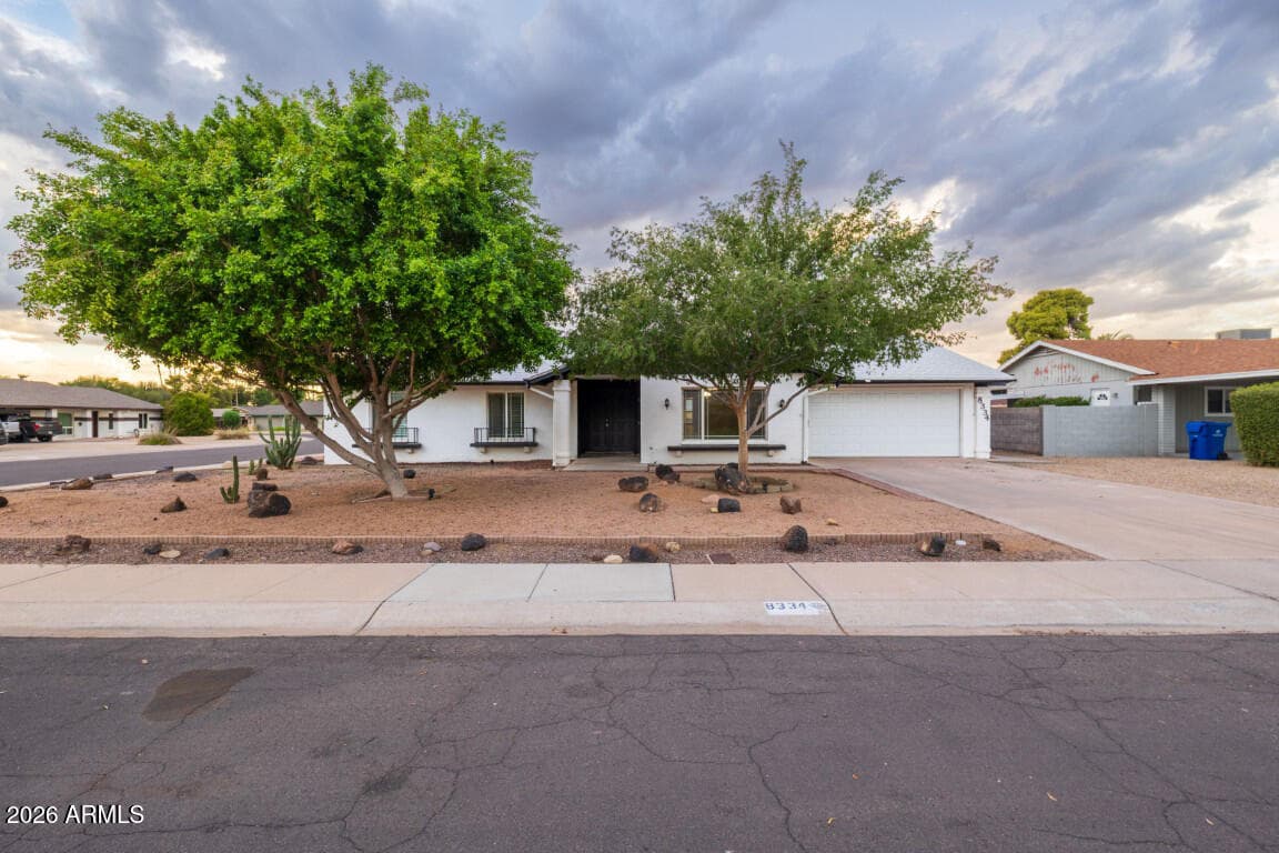 8334 N 57TH Drive, Glendale, AZ 85302