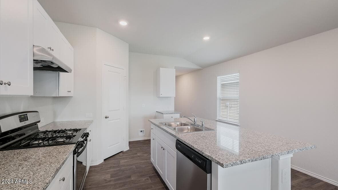 2706 W Sylvan Avenue, Apache Junction, AZ 85120 — photo 5 of 14