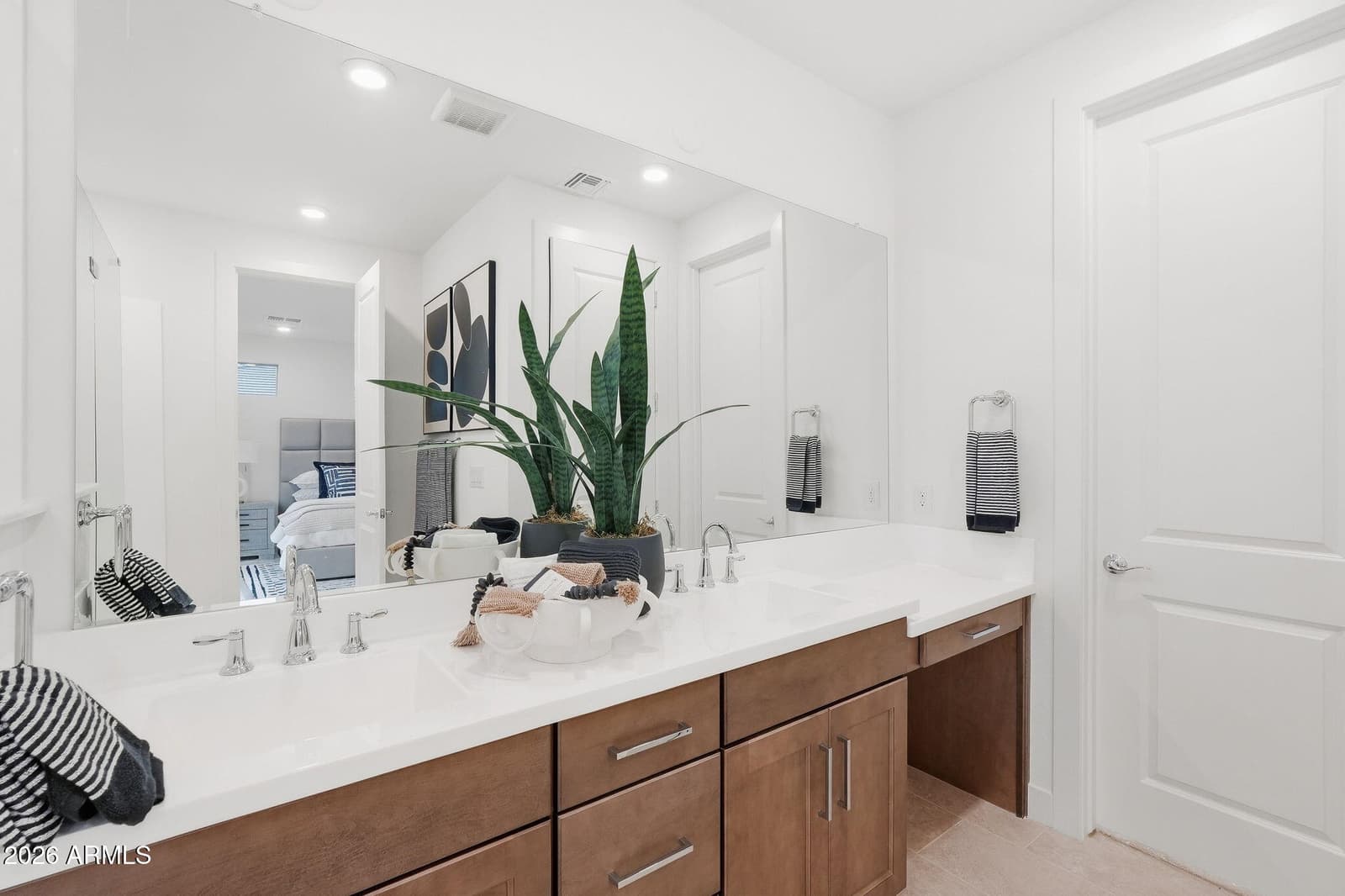 2121 W Sonoran Desert Drive 126, Phoenix, AZ 85085 — photo 23 of 50