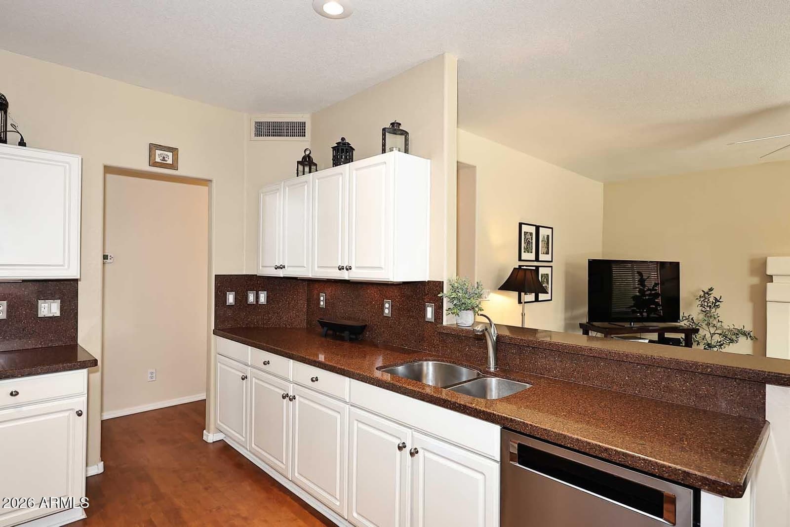 2811 E Brookwood Court, Phoenix, AZ 85048 — photo 13 of 52