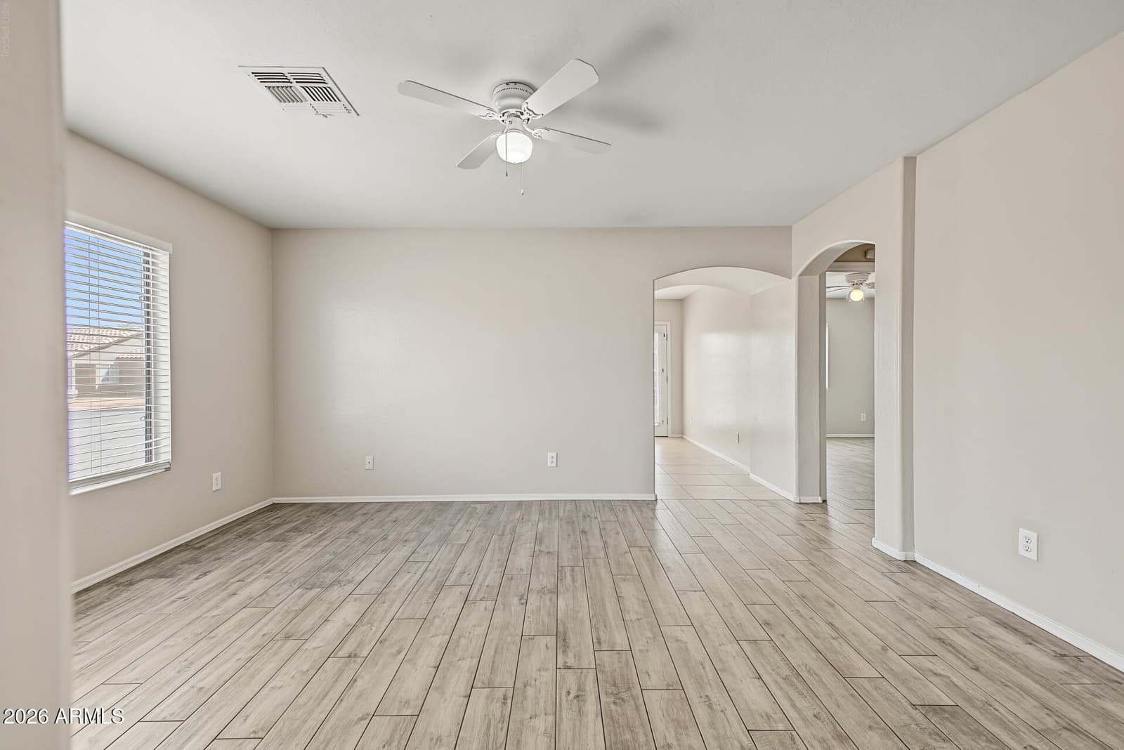 11911 W Dahlia Drive, El Mirage, AZ 85335 — photo 9 of 31