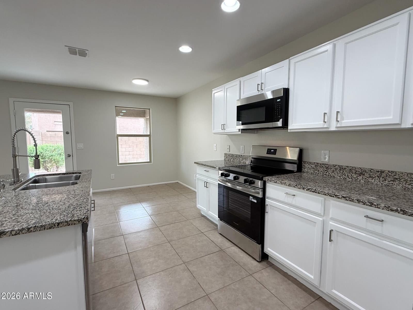 6051 E Sotol Drive, Florence, AZ 85132 — photo 12 of 35