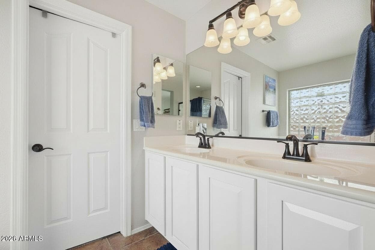38450 N Navarro Drive, San Tan Valley, AZ 85140 — photo 25 of 43
