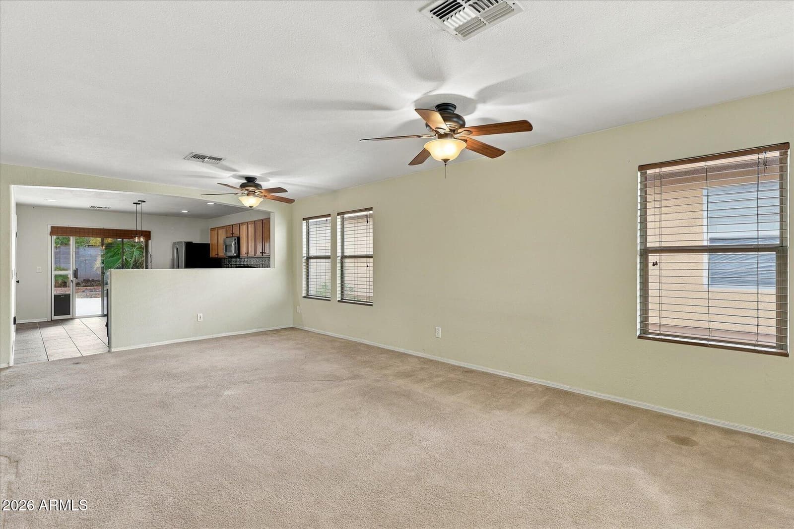 2891 W Silver Creek Lane, San Tan Valley, AZ 85144 — photo 4 of 33