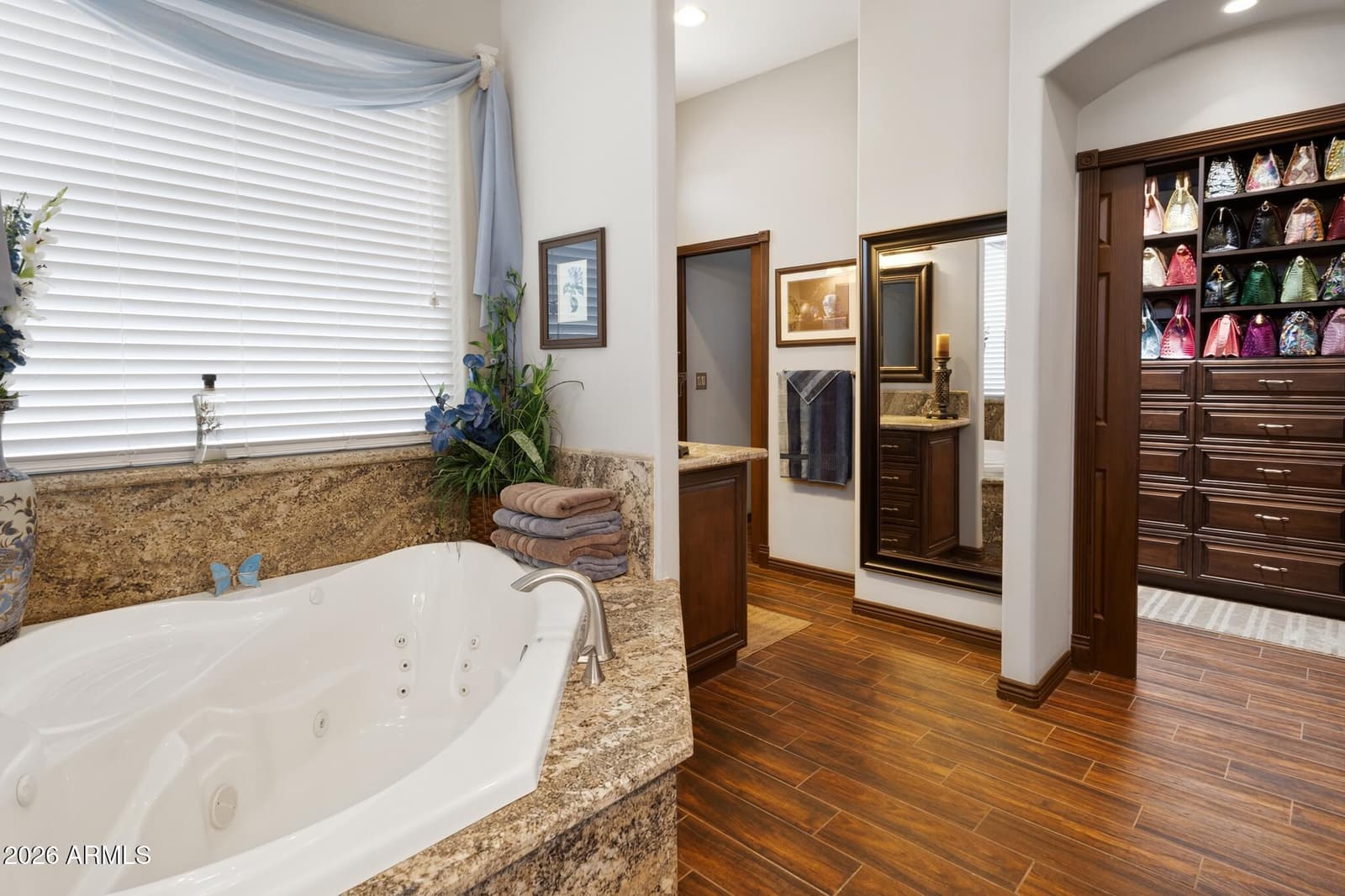 5866 W Del Lago Circle, Glendale, AZ 85308 — photo 31 of 98