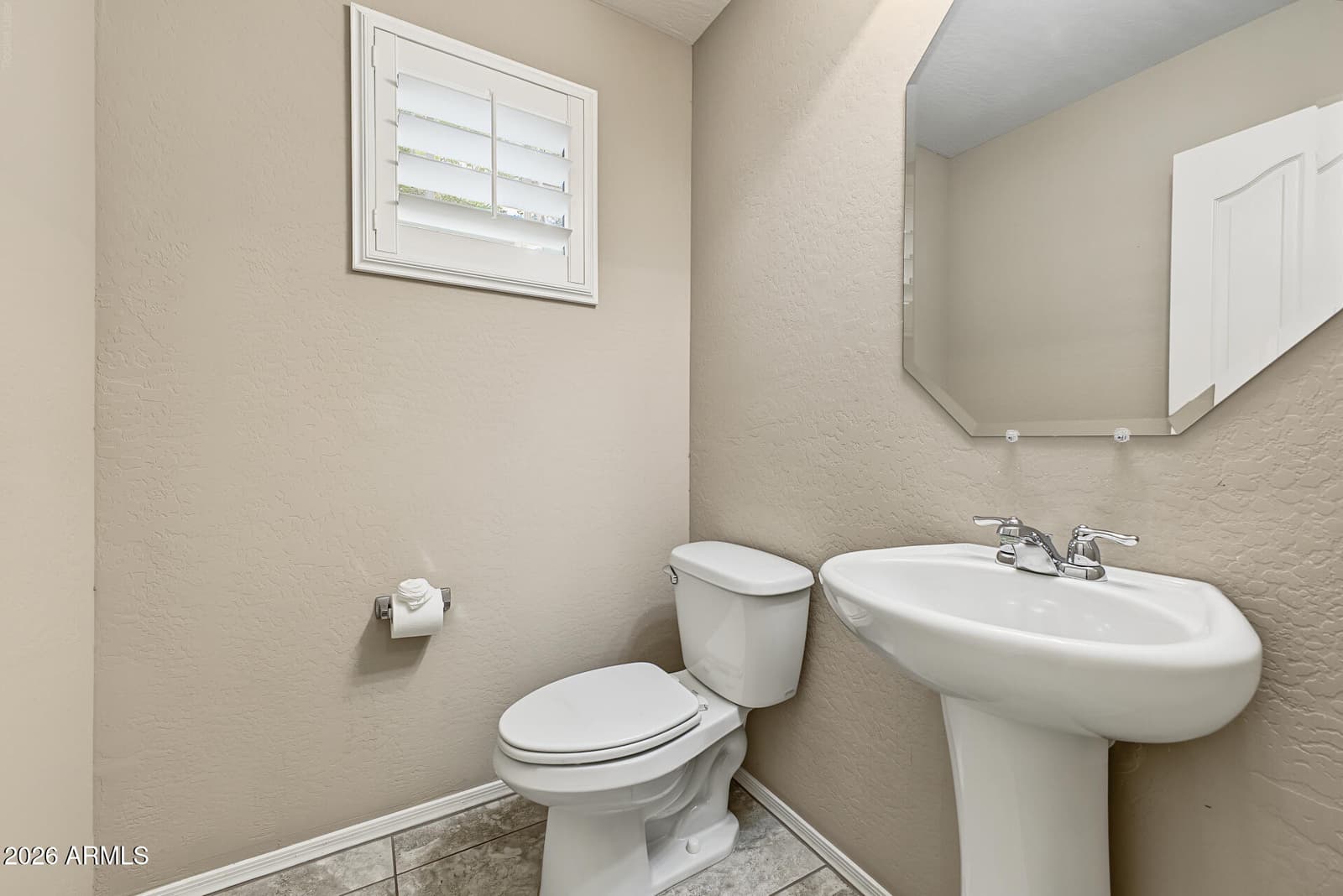 2552 E Vermont Drive, Gilbert, AZ 85295 — photo 12 of 35