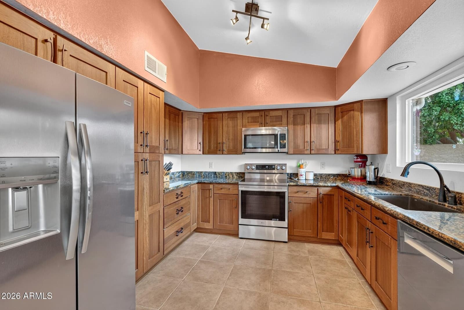 2709 E Thunderhill Place, Phoenix, AZ 85048 — photo 12 of 67