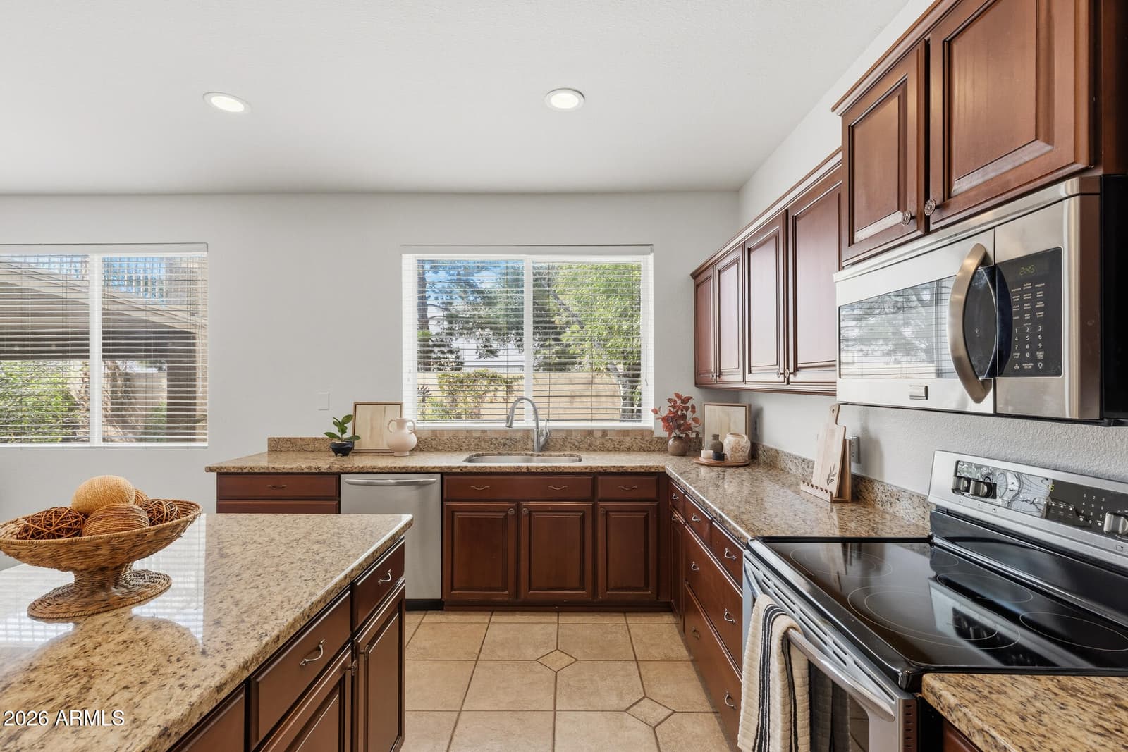 6738 W Wahalla Lane, Glendale, AZ 85308 — photo 20 of 65