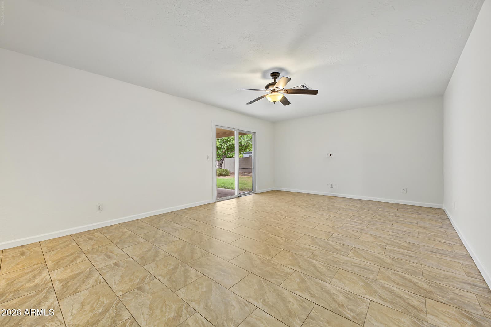 26253 S Dartford Drive, Sun Lakes, AZ 85248 — photo 8 of 33