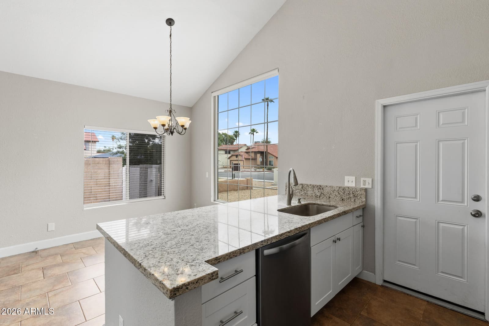 854 E Manor Drive, Chandler, AZ 85225 — photo 14 of 54