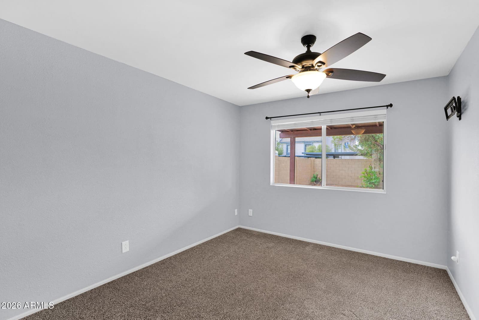 12036 N 41st Drive, Phoenix, AZ 85029 — photo 12 of 32