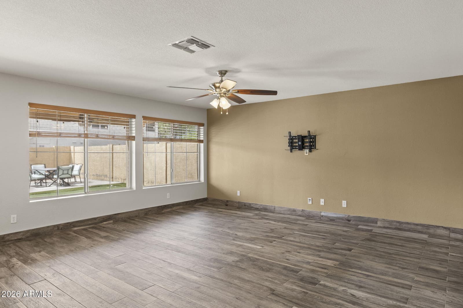 19510 N 55th Drive, Glendale, AZ 85308 — photo 9 of 31