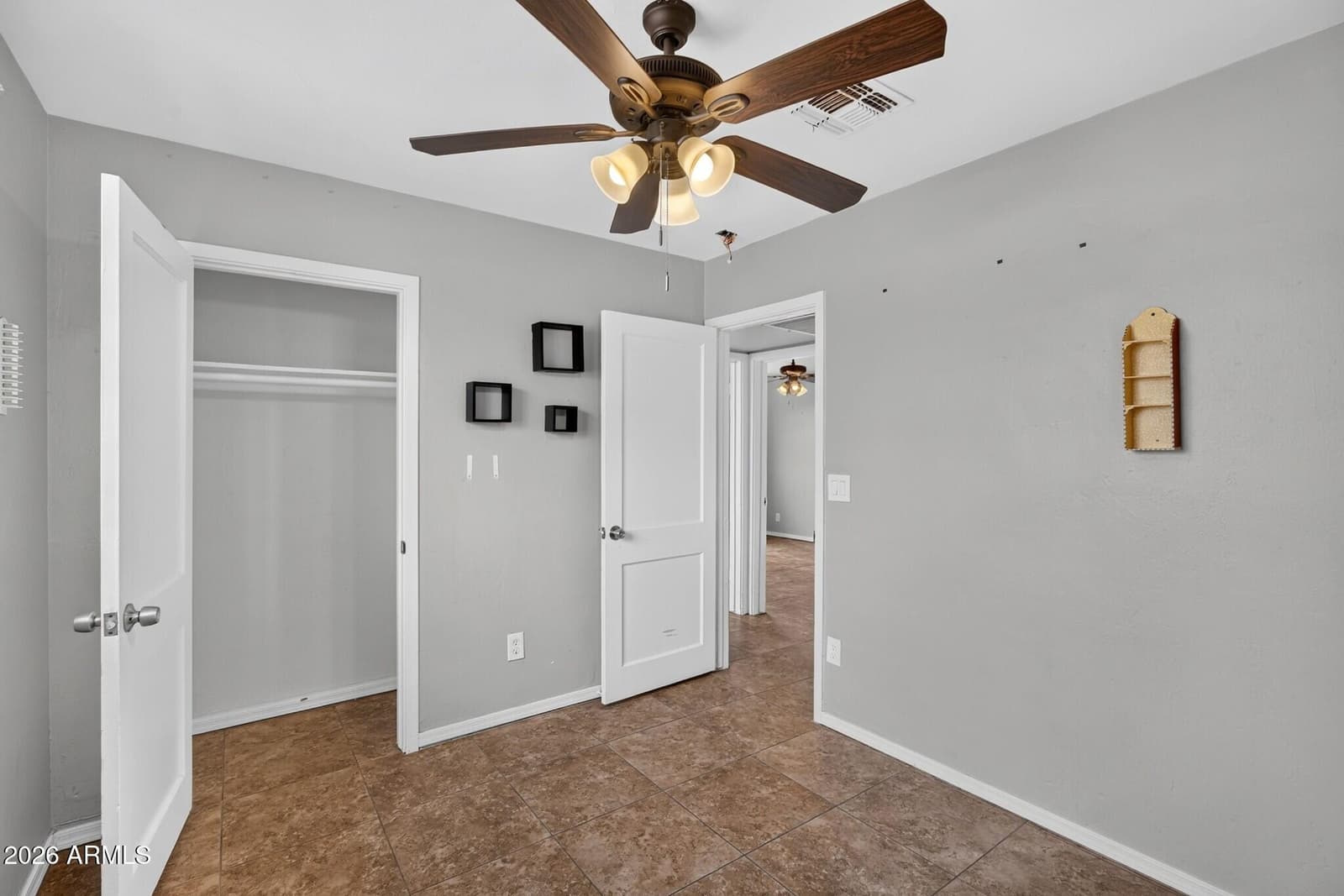 1032 N 27th Drive, Phoenix, AZ 85009 — photo 7 of 20