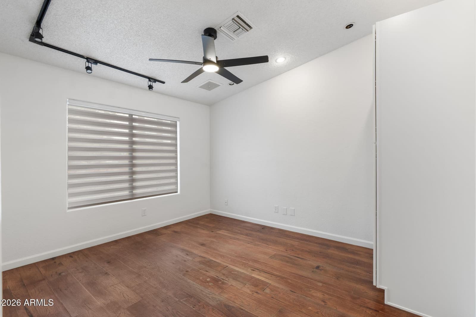 14434 N 26th Avenue, Phoenix, AZ 85023 — photo 17 of 38