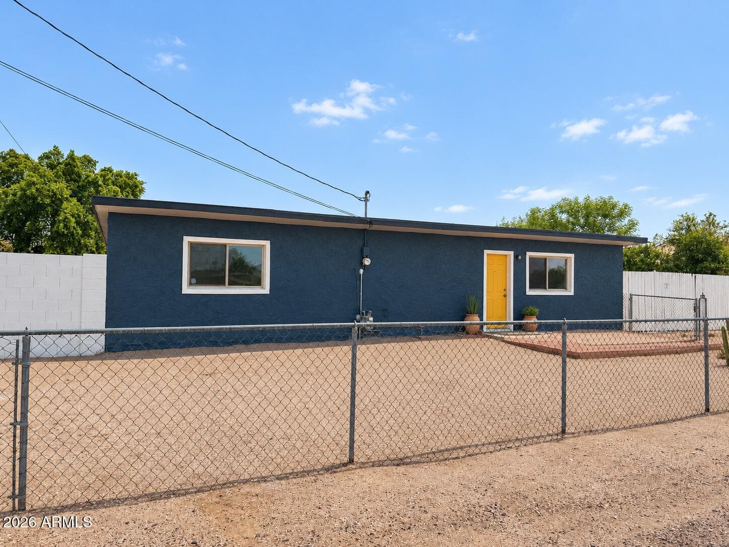 573 S OCOTILLO Drive, Apache Junction, AZ 85120