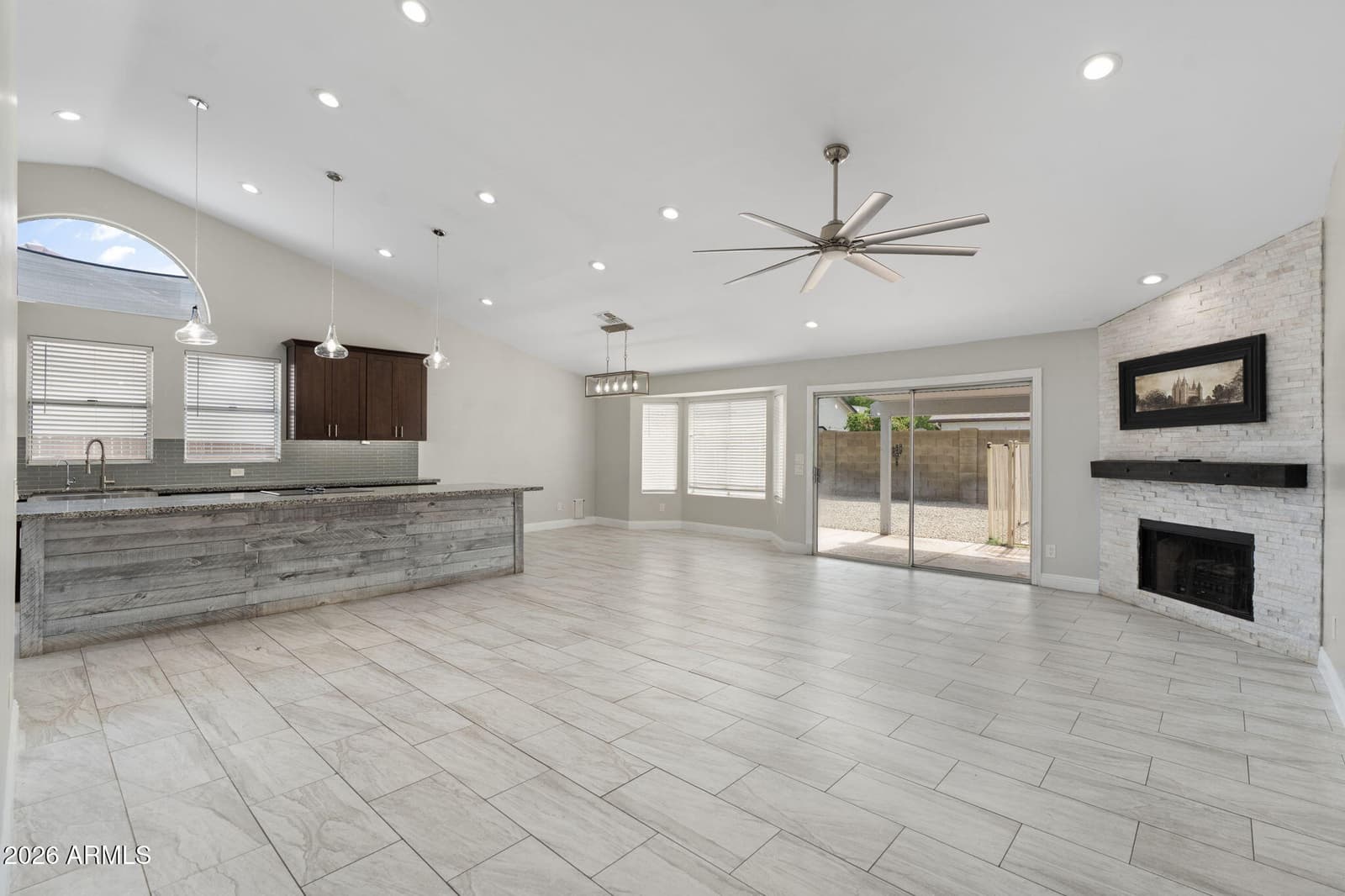 5403 E Farmdale Avenue, Mesa, AZ 85206 — photo 4 of 54