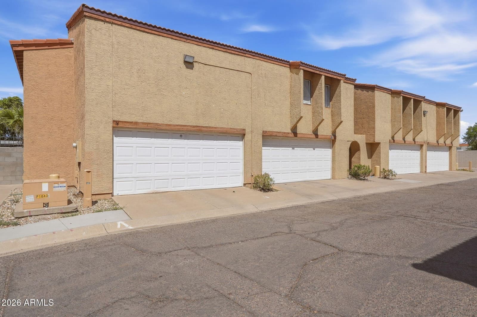 2202 W GLENROSA Avenue 18, Phoenix, AZ 85015