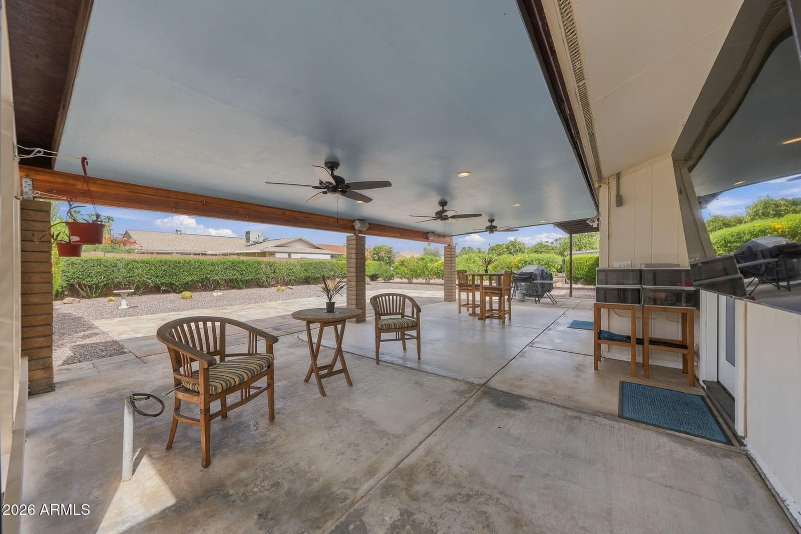 10011 W Prairie Hills Circle, Sun City, AZ 85351 — photo 5 of 47