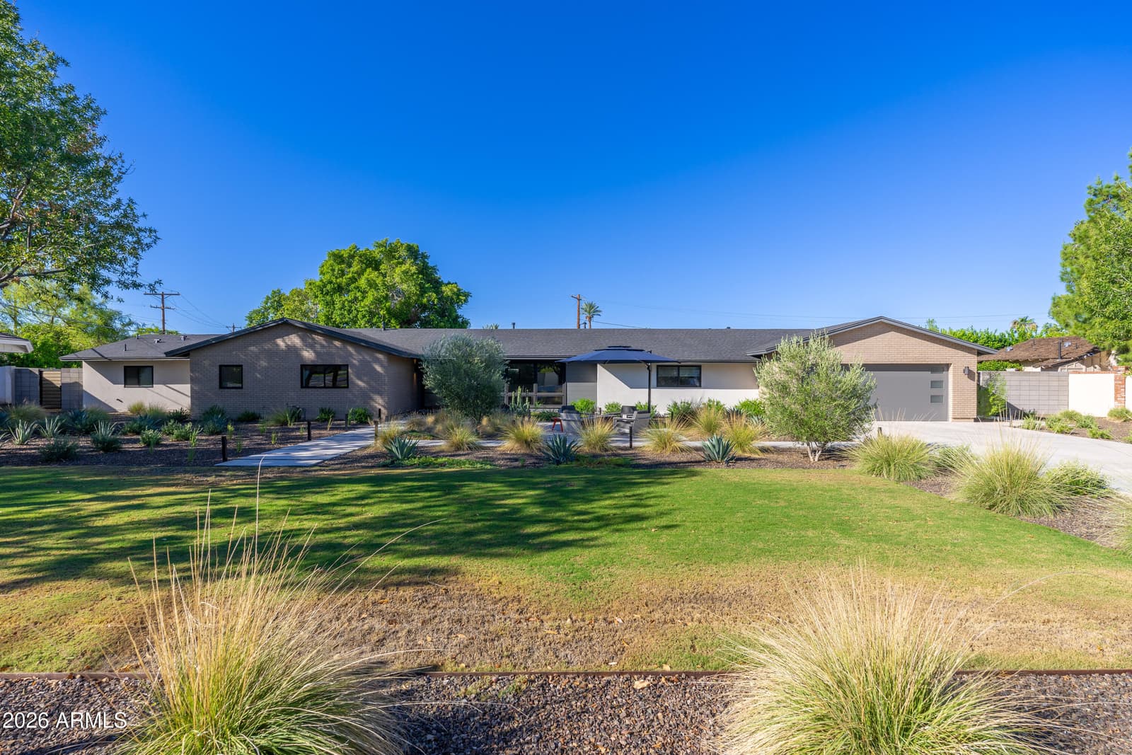 4643 E Calle Del Medio, Phoenix, AZ 85018 — photo 4 of 62
