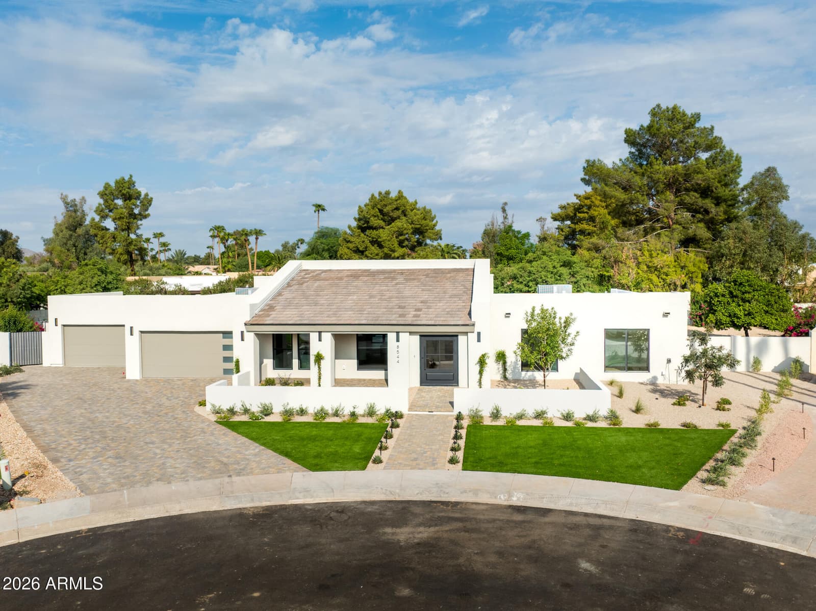 8544 E San Lorenzo Drive, Scottsdale, AZ 85258 — photo 10 of 56