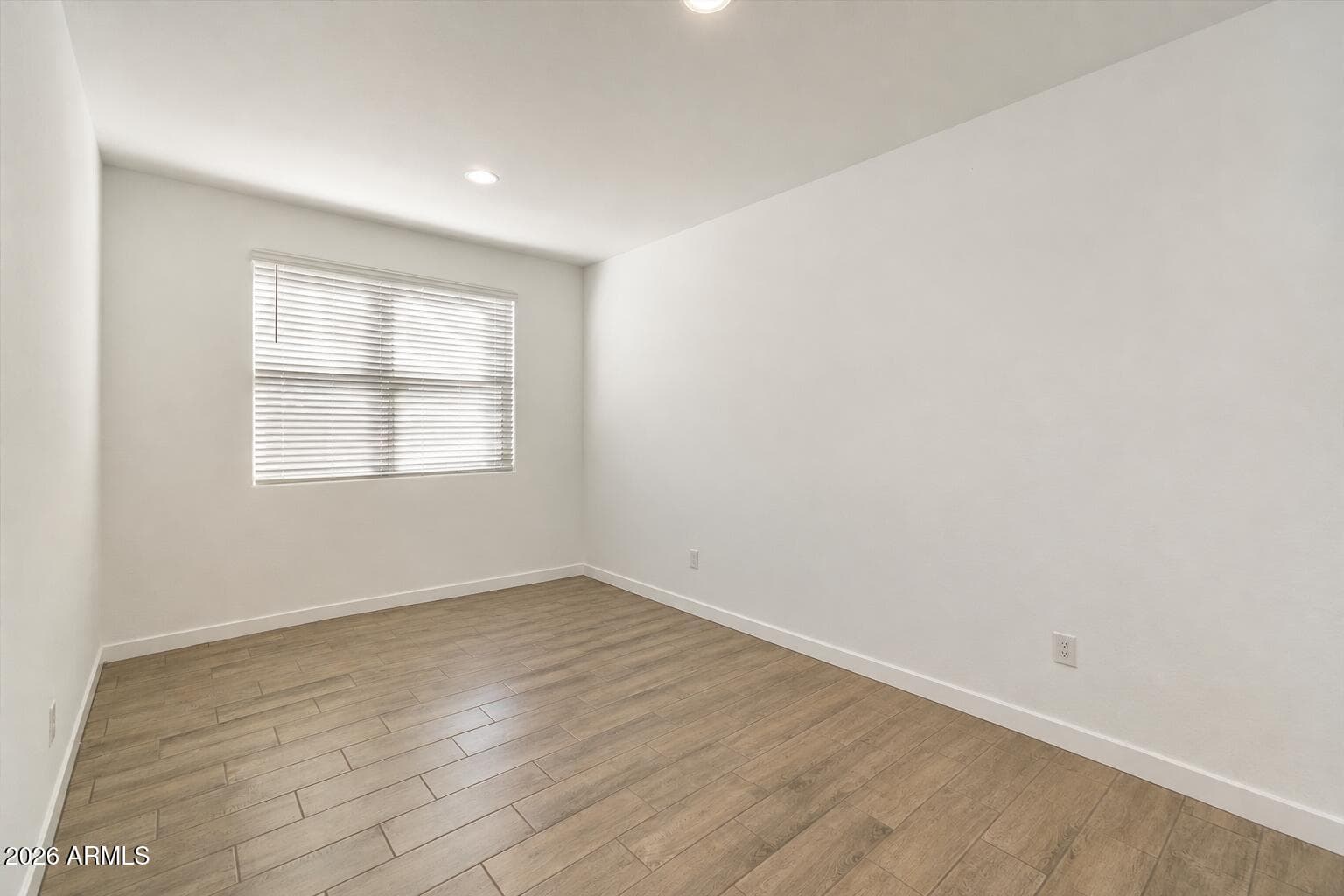 32622 N 21st Avenue, Phoenix, AZ 85085 — photo 5 of 24