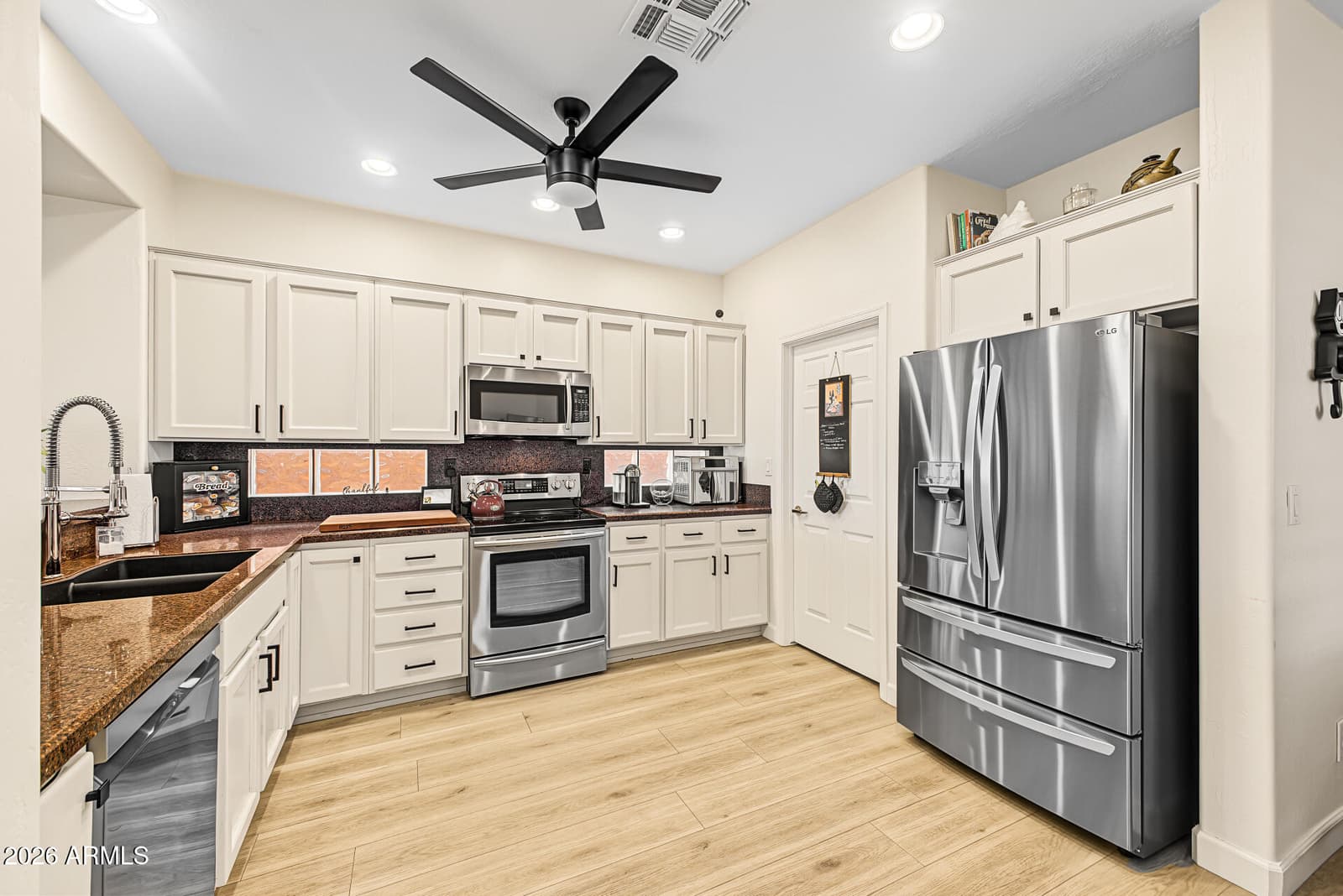 41424 N Clear Crossing Road 41424 N, Anthem, AZ 85086 — photo 8 of 31