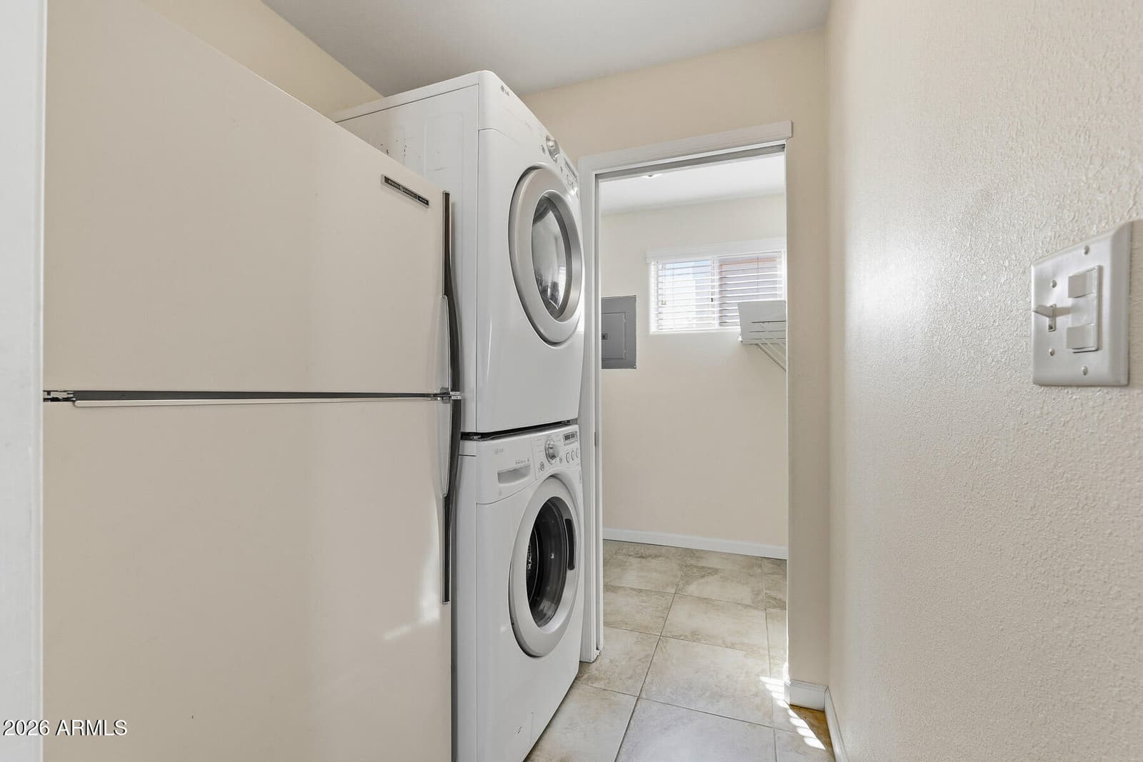906 Aero Road, Mesa, AZ 85205 — photo 17 of 45