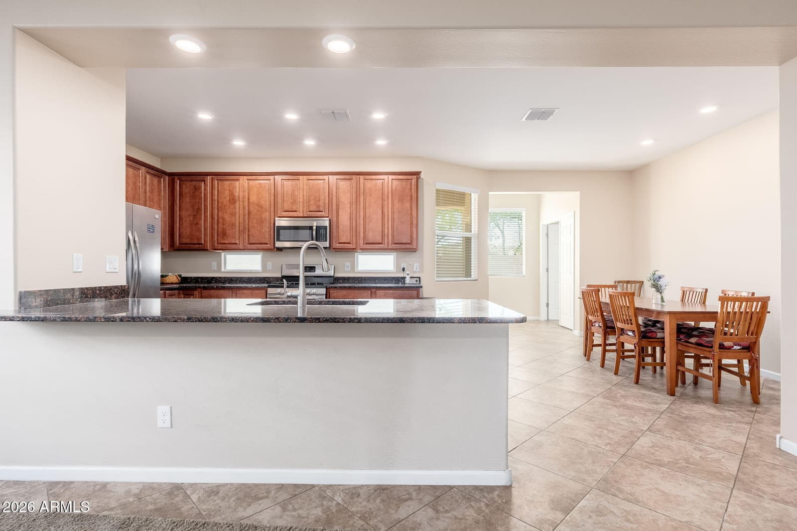12935 W Flynn Lane, Glendale, AZ 85307 — photo 5 of 38