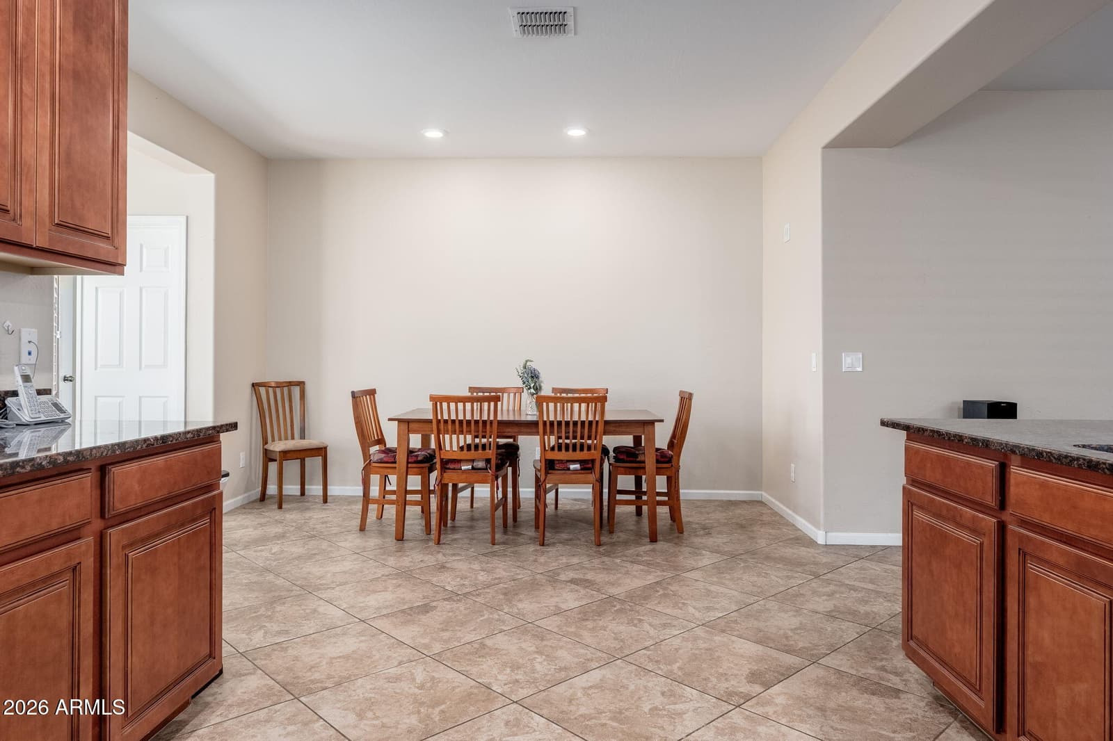 12935 W Flynn Lane, Glendale, AZ 85307 — photo 9 of 38