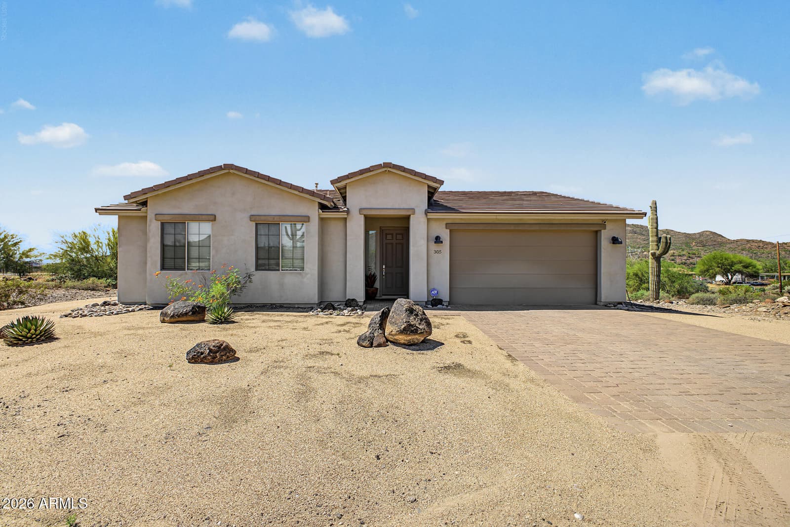 305 W LEANN Lane, New River, AZ 85087