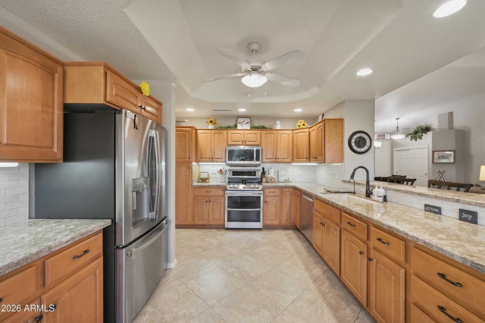 11419 E Navarro Avenue, Mesa, AZ 85209 — photo 5 of 38