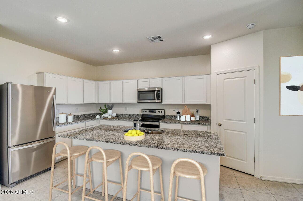 2385 E Equine Drive, San Tan Valley, AZ 85140 — photo 8 of 46