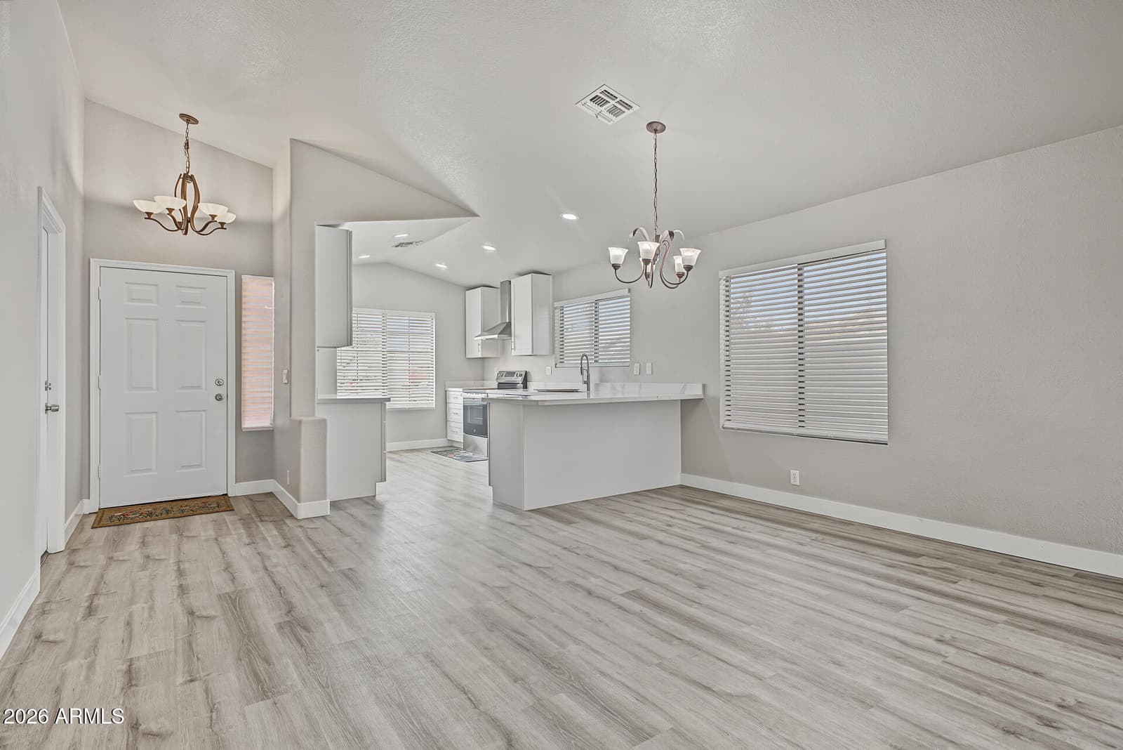 21831 N 33rd Drive, Phoenix, AZ 85027 — photo 12 of 45