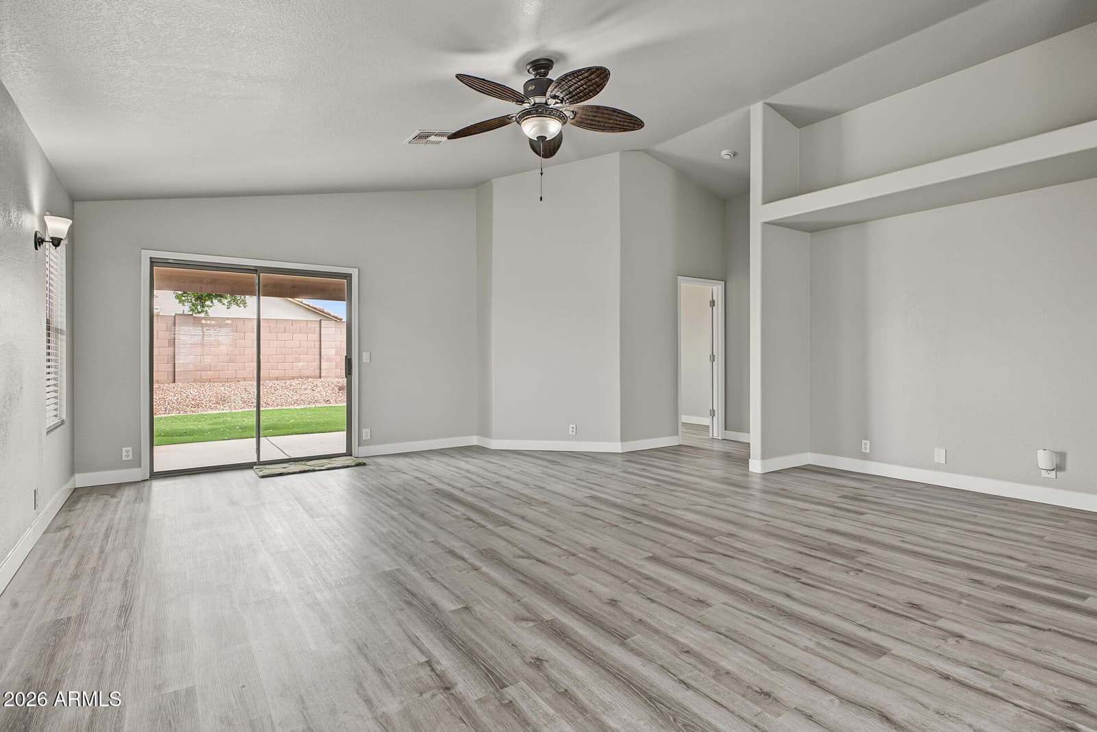 21831 N 33rd Drive, Phoenix, AZ 85027 — photo 11 of 45