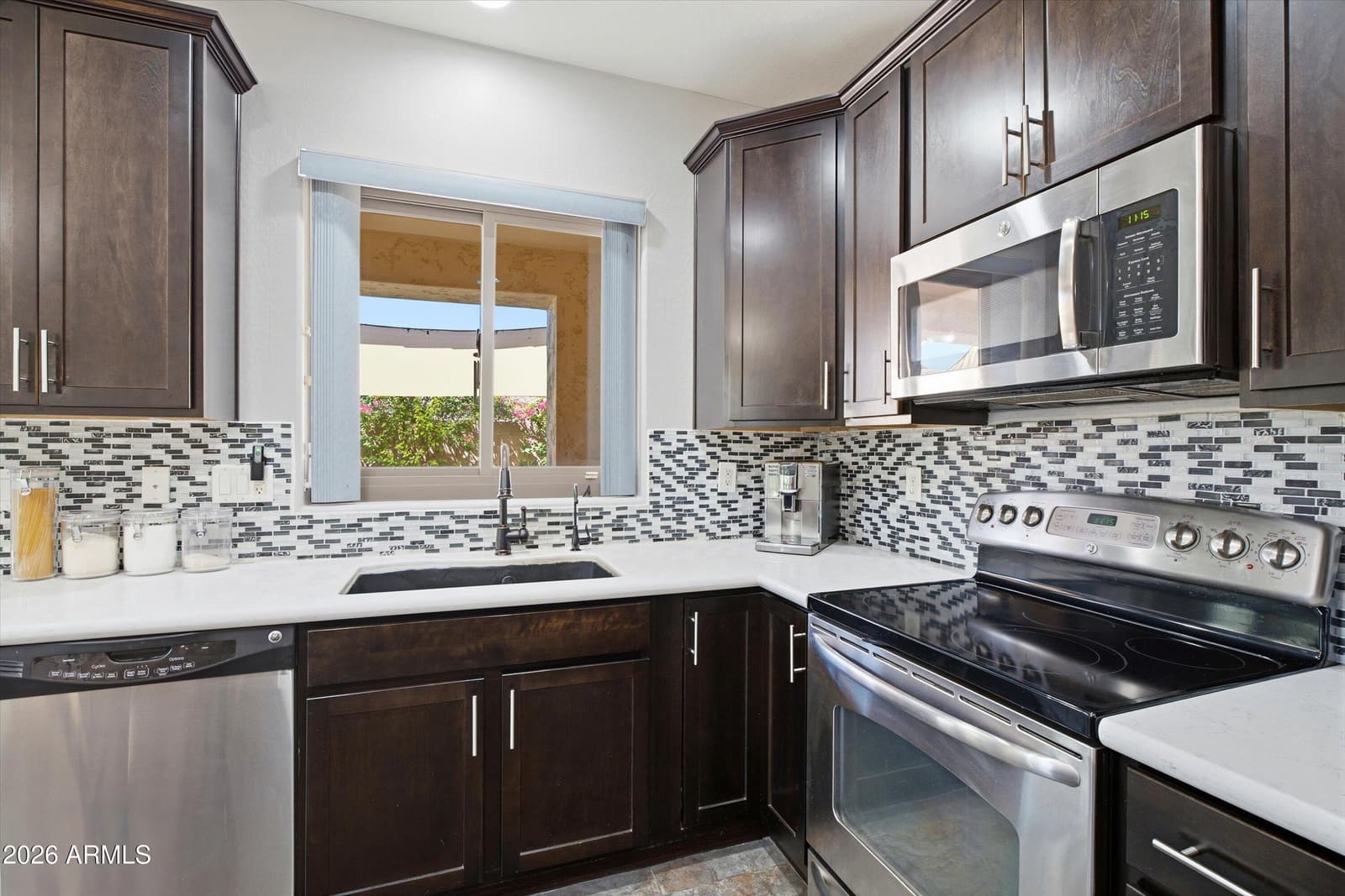 2416 S 104th Lane, Tolleson, AZ 85353 — photo 3 of 24