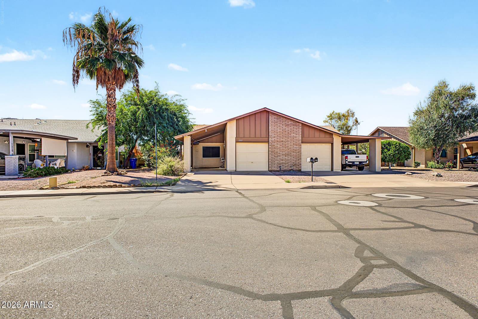 2409 W KILAREA Avenue, Mesa, AZ 85202