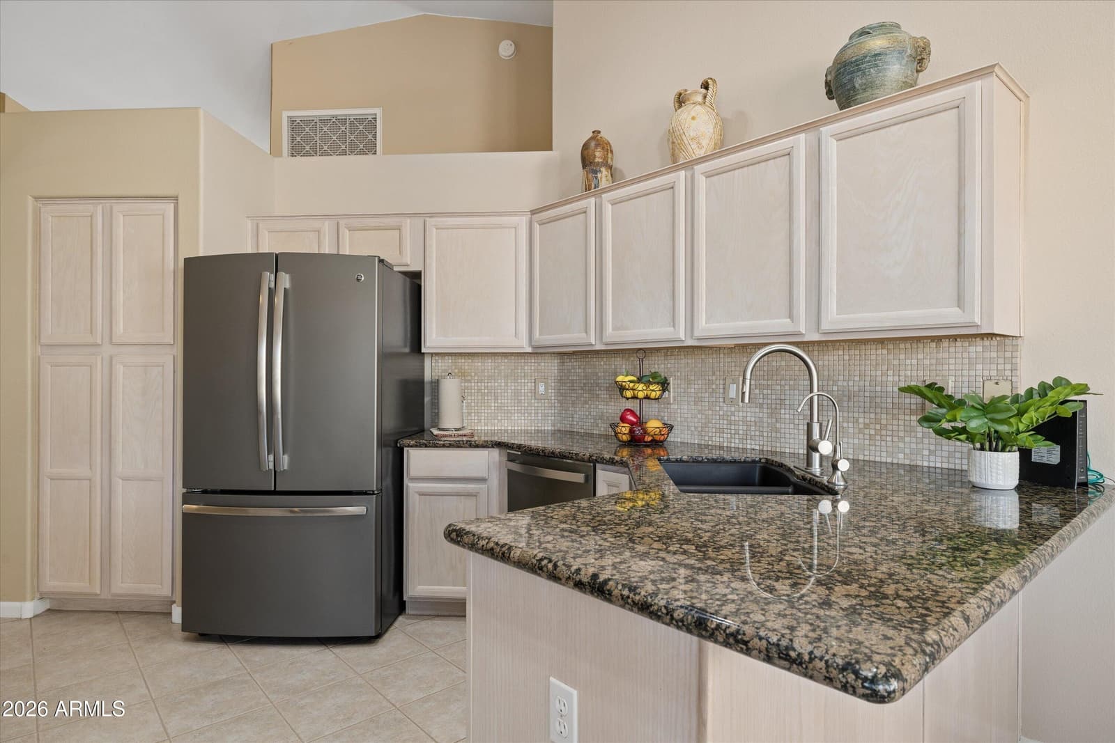 6329 S Sandtrap Drive, Gold Canyon, AZ 85118 — photo 15 of 74