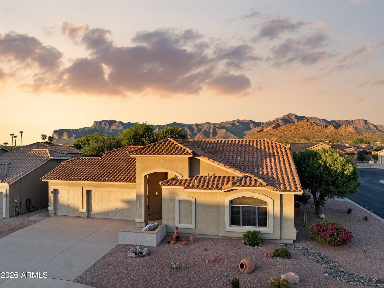 6329 S Sandtrap Drive, Gold Canyon, AZ 85118 — photo 2 of 74