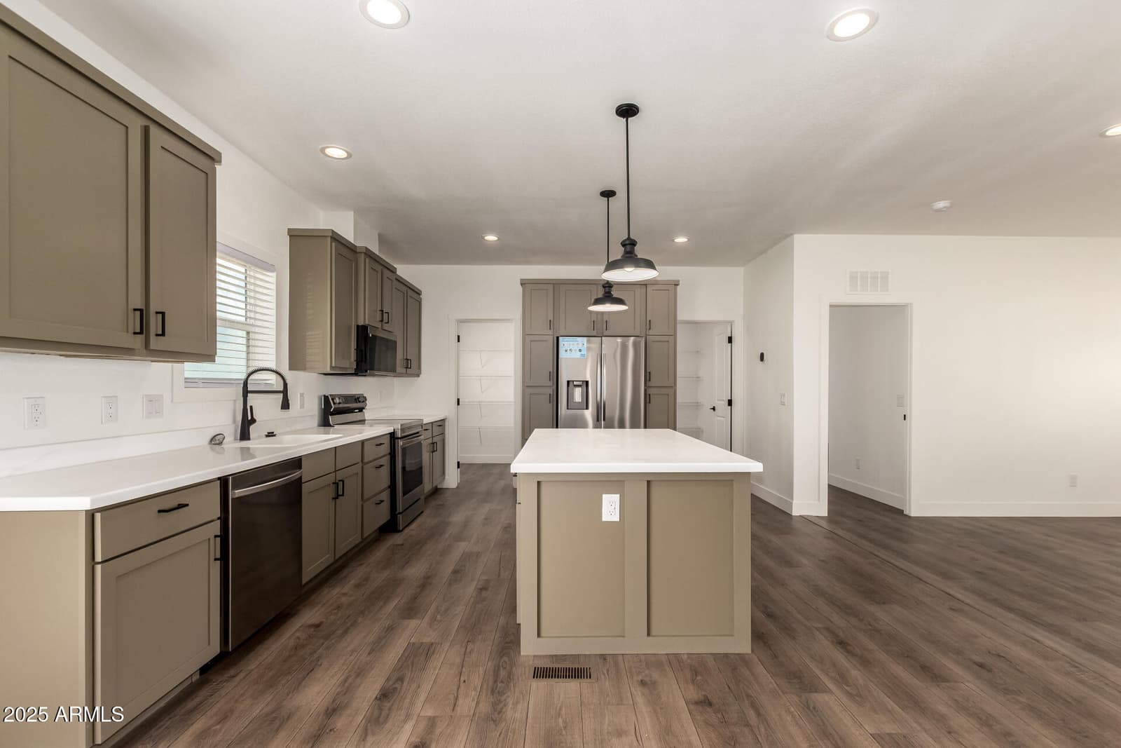 23069 W Milton Drive, Wittmann, AZ 85361 — photo 5 of 33