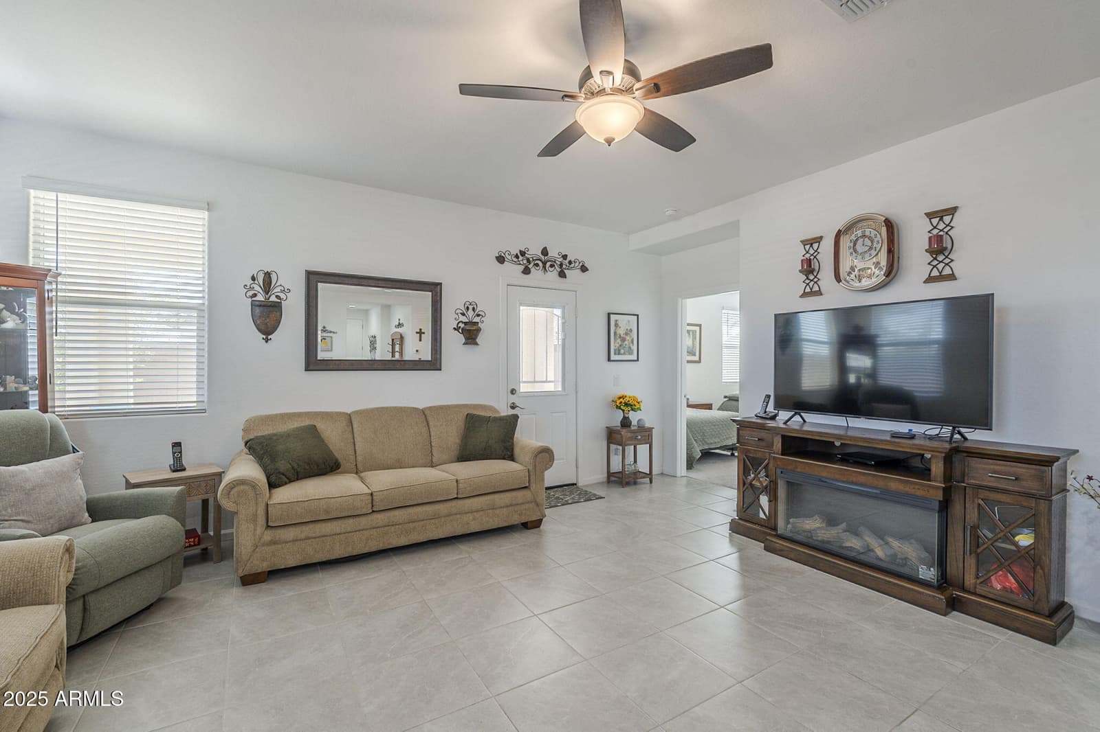 15551 W Kendall Street, Goodyear, AZ 85338 — photo 12 of 37