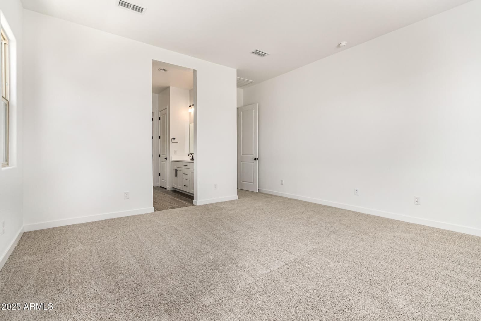15818 W Miami Street, Goodyear, AZ 85338 — photo 11 of 39