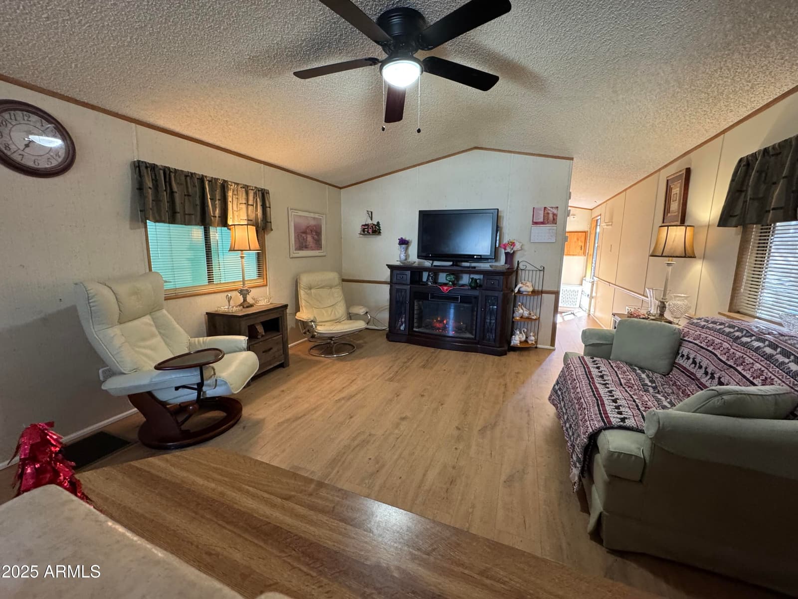 550 Palm Drive 14A, Wickenburg, AZ 85390 — photo 4 of 18