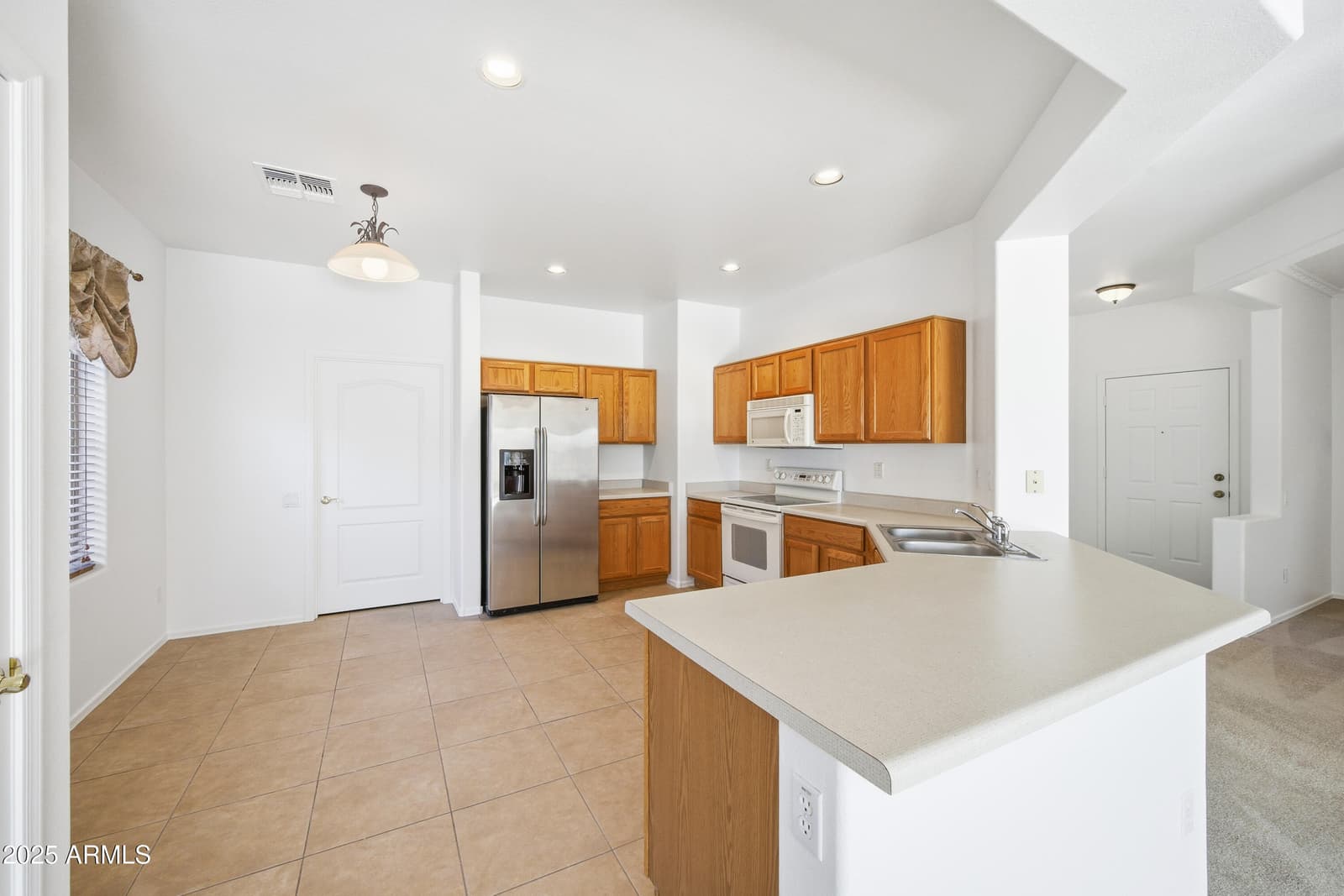 10675 E Second Water Trail, Gold Canyon, AZ 85118 — photo 11 of 42