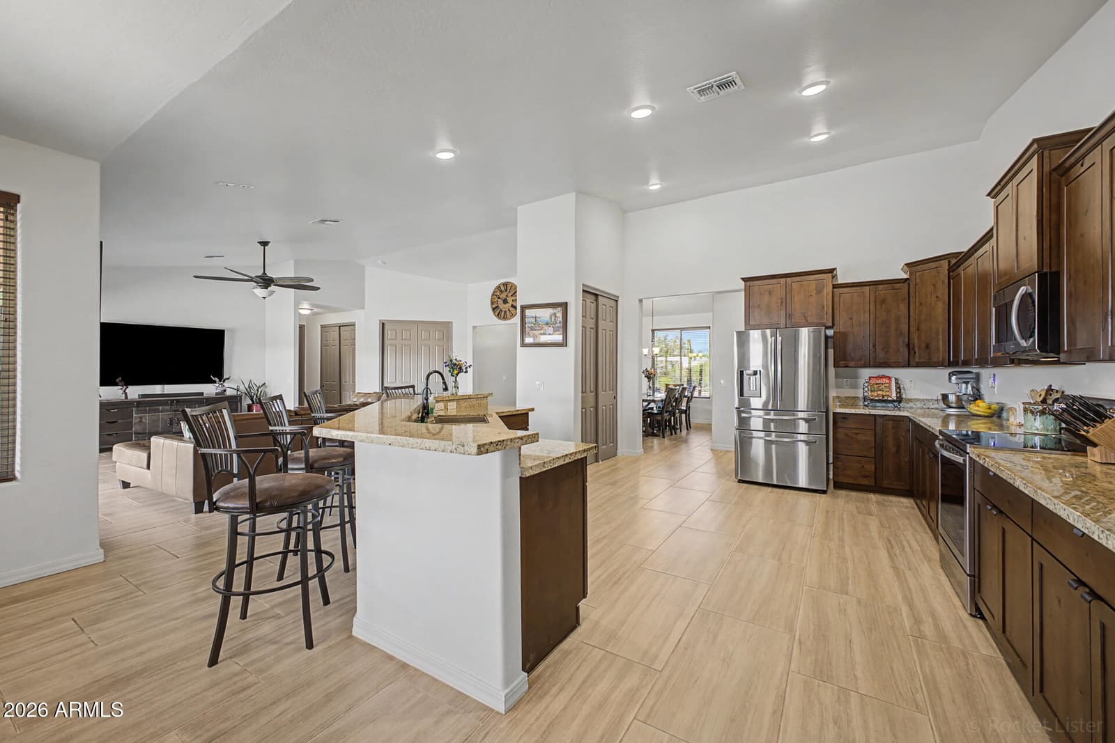 5107 E 14th Avenue, Apache Junction, AZ 85119 — photo 17 of 64