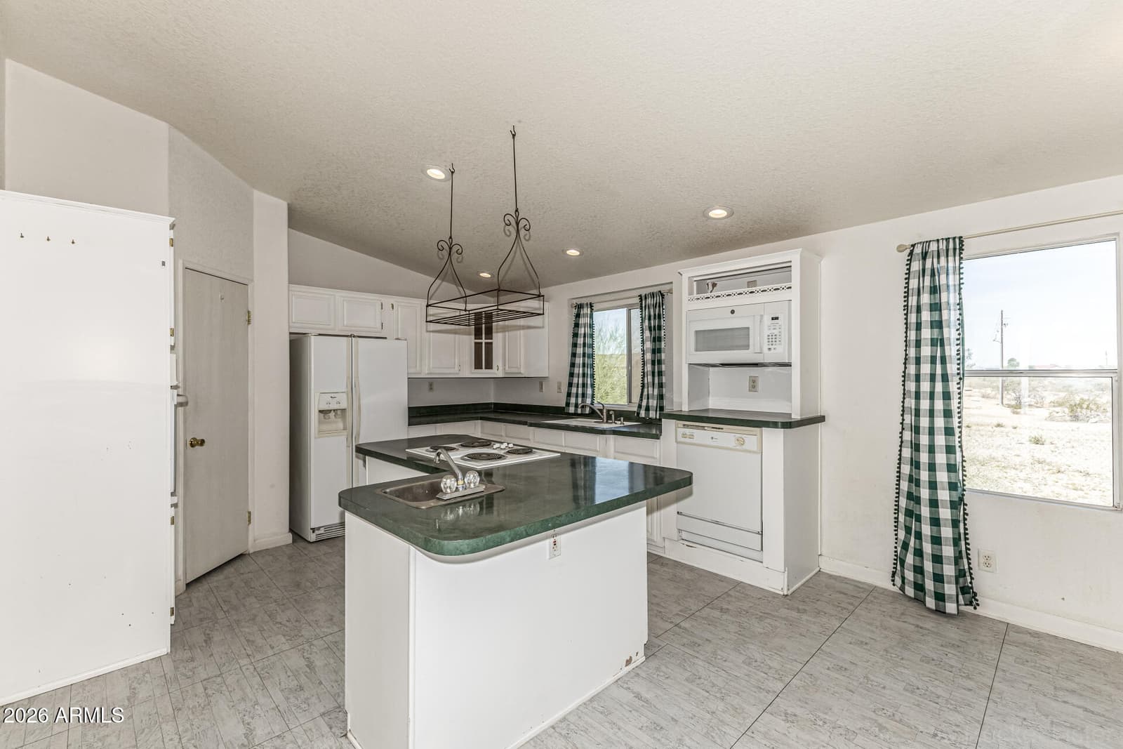 2934 N 333rd Avenue, Tonopah, AZ 85354 — photo 15 of 35